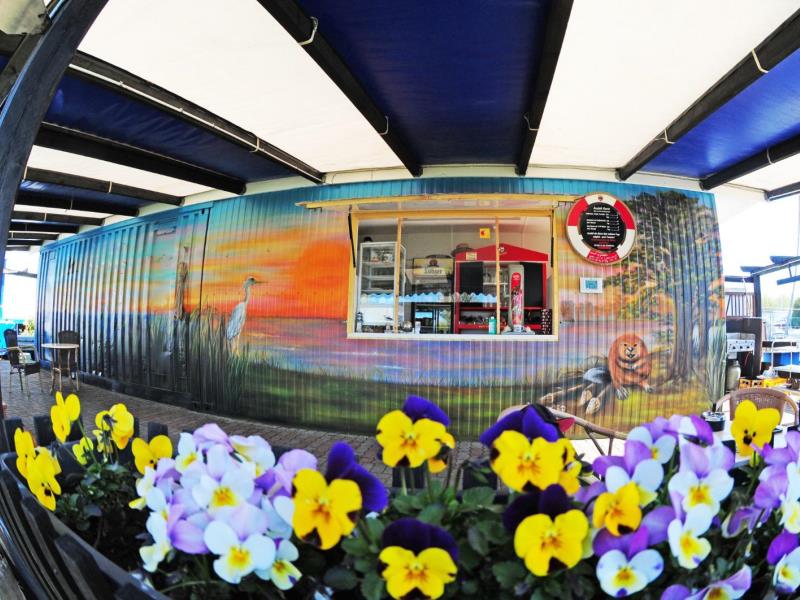 Beachbar - Uwes Bootsverleih